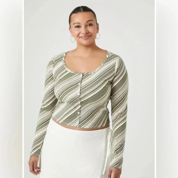 Forever21 Plus Size Striped Scoop Top - Picture 1 of 8